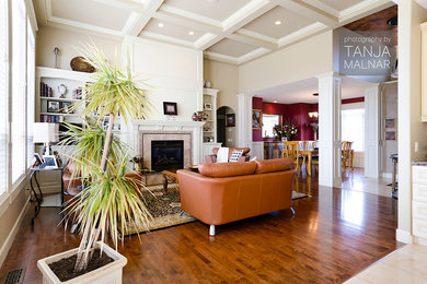 Living room - traditional living room idea in Calgary