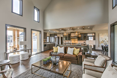Country living room photo in Omaha