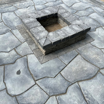 Pillar Patio Nook