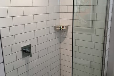 Trendy bathroom photo in Los Angeles