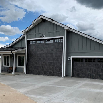 Pinewood RV Garage, Workshop, and Apartment