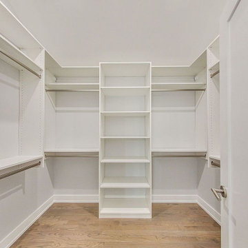 2960 W Nelson St Chicago