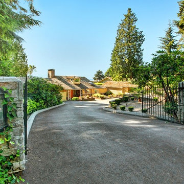 SOLD | Three Tree Point Cape Cod | 16067 Maplewild Ave SW | Seattle, WA