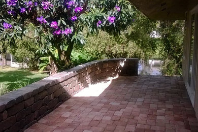 Design ideas for a garden path in Miami.
