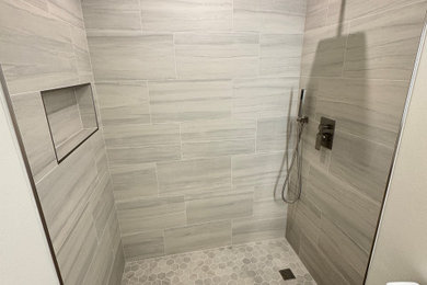Minimalist bathroom photo in Seattle