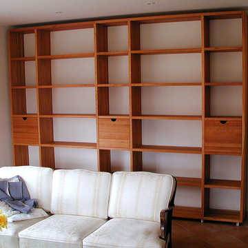 Bücherregal mit 3 Schubladen