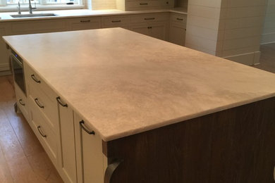 Inspiration for a transitional kitchen remodel in Atlanta