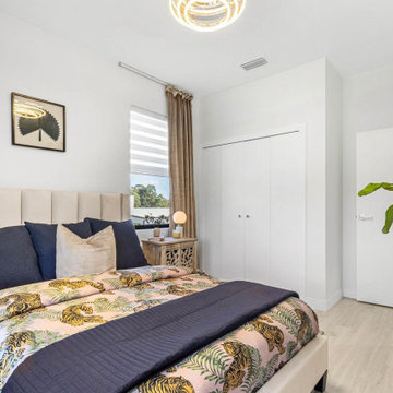 Sunshine State Sanctuary: A Serene Florida Bedroom