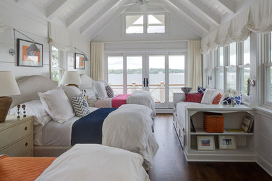 Beach style bedroom photo in Milwaukee