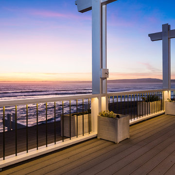 Modern Seaside Retreat