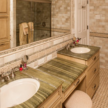 Jack & Jill bath