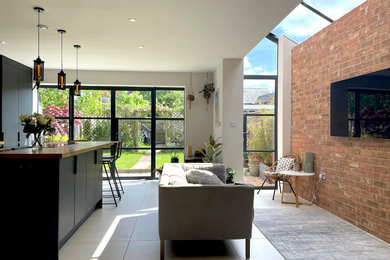 Design ideas for a contemporary home in Berkshire.