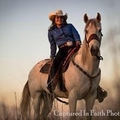Carolyn Benitez's photo