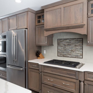 Traditional Open Concept Kitchen