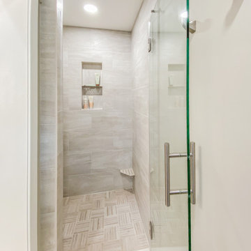 Contemporary Master Bathroom in Arlington, VA