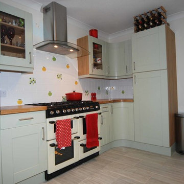 An Innova Linwood Sage Shaker Kitchen - Real Customer Kitchens