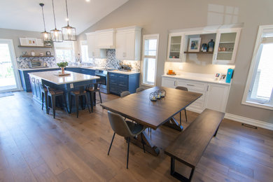Inspiration for a country dining room remodel in Toronto