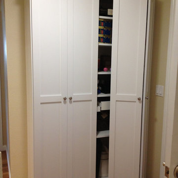 LOS ALTOS HILLS UTILITY CLOSET