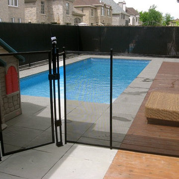 REMOVABLE POOL FENCE