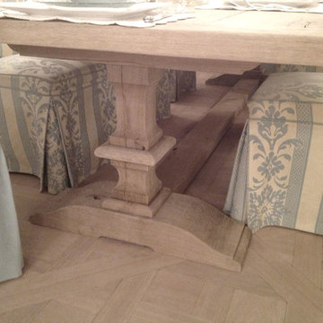 DESIREE DINING TABLE