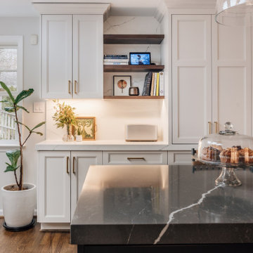 Classic Clean Kitchen