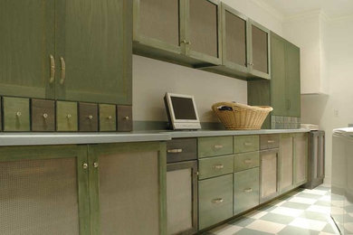 Laundry room - contemporary laundry room idea in Los Angeles