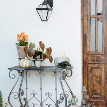 Slow Flowers October 2019 Inspiration: Seasonal Decor with Pumpkins & Gourds