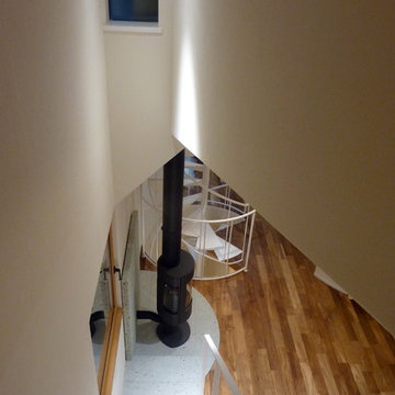 都心の３階建てコンパクトハウス