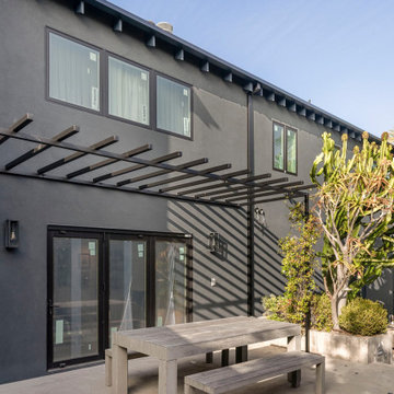 Second story ADU above the garage in Santa Monica, CA