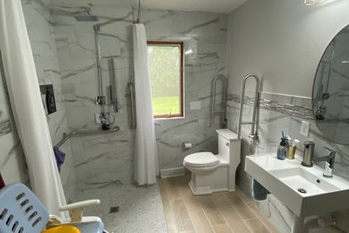 Example of a bathroom design in Other