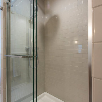 Small Bath in North Side Chicago