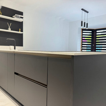 Black and White Handleless Kitchen in Fraserburgh
