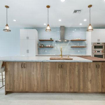 Modern Kitchen at Harbour Pointe