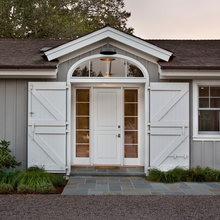 Ranch style front entrance