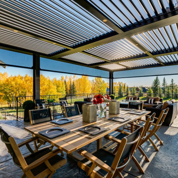 Upper Deck StruXure Pergola with Phantom Screens & Multi Colour Lights
