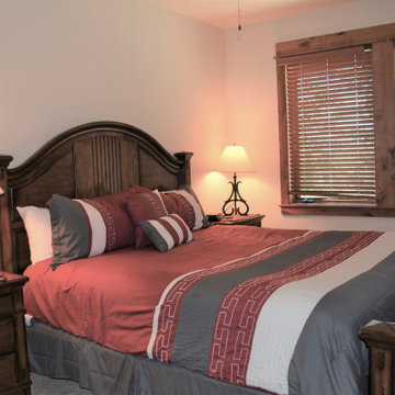 King Bed Guestroom