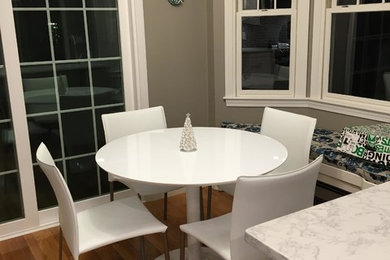 Inspiration for a mid-sized transitional home design remodel in Boston