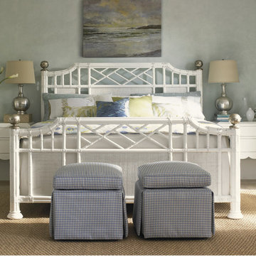 Tommy Bahama Ivory Key Pritchards Bay Queen Panel Bed in Antique White/Somers Is
