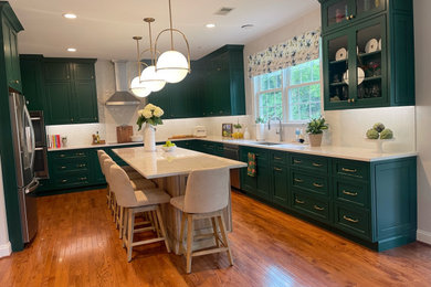 Example of a kitchen design in Baltimore