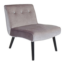 Bachelor suite furnishing