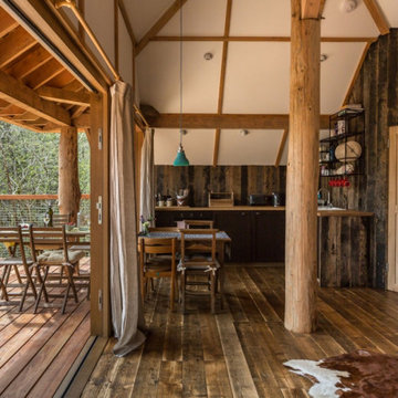 Treehouse Holiday Accommodation at Wolf Woods Devon