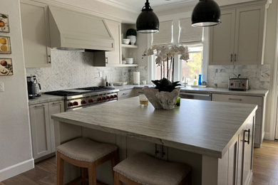 Kitchen photo in San Francisco