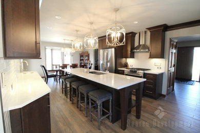 Example of a classic kitchen design in Detroit