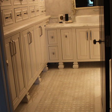 Transitional Master Bath with Elegance