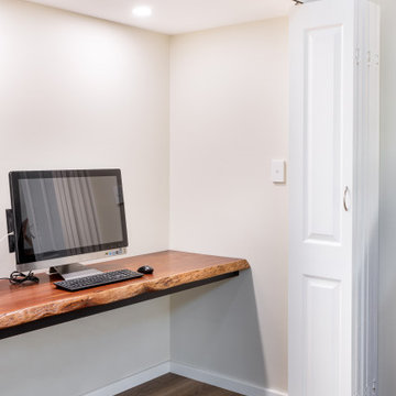 Built-in Study Nook to Entry