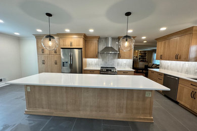 Kitchen photo in Louisville