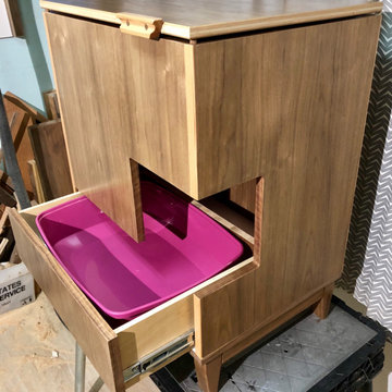Enclosed Kitty Litter Box