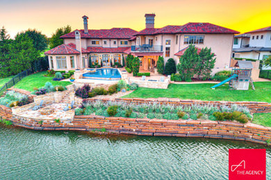 Example of a tuscan home design design in Oklahoma City