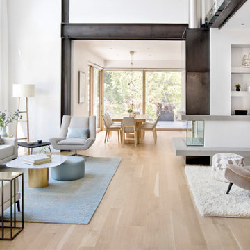 West End: Living Room