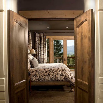 Rocky Mountain Log Homes - Relaxing Rustic Retreat